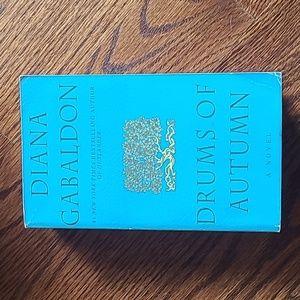Book-Drums of Autumn by Diana Gabaldon